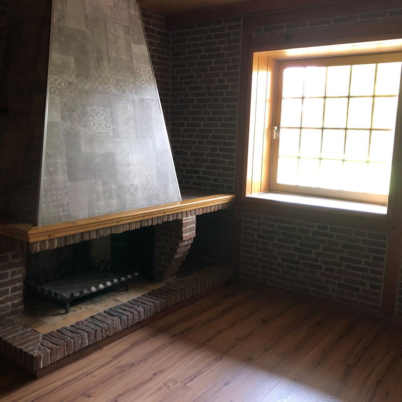 Haupthaus
Erdgeschoss
Kaminzimmer